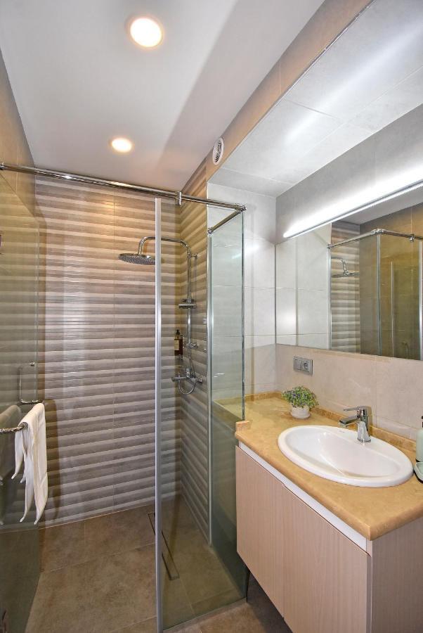 Home4You Apartments On Koghbatsi Yerevan Ngoại thất bức ảnh