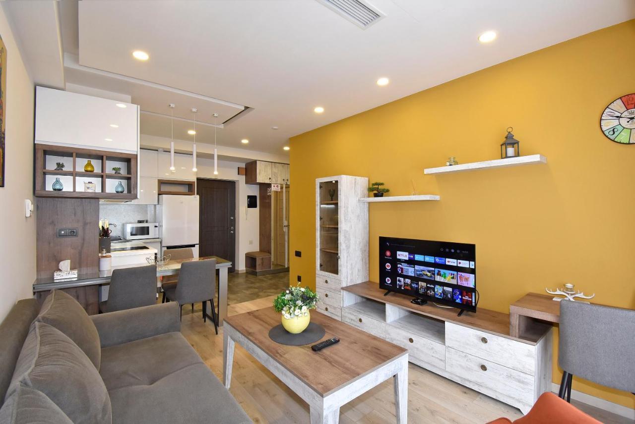 Home4You Apartments On Koghbatsi Yerevan Ngoại thất bức ảnh