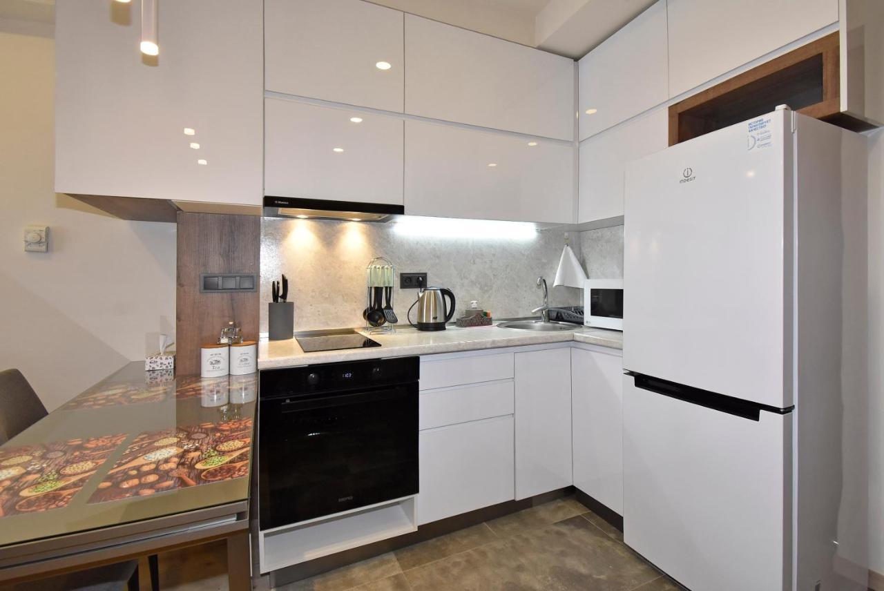 Home4You Apartments On Koghbatsi Yerevan Ngoại thất bức ảnh