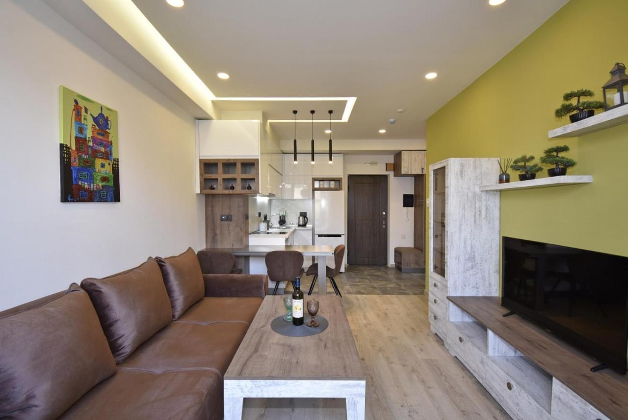 Home4You Apartments On Koghbatsi Yerevan Ngoại thất bức ảnh